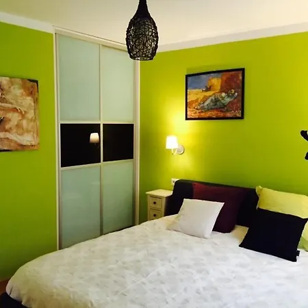 Apartament Cal Jalmar Apartment *